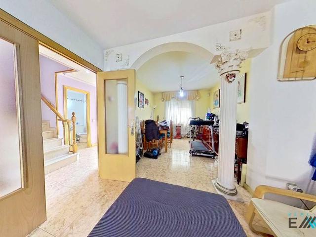 Villa en venta en Parla, La Laguna