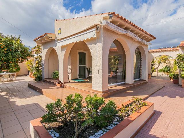 Villa en venta en L'alfàs Del Pi, Devesa
