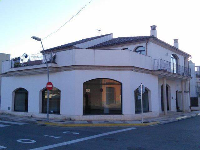 Villa en venta en L'aldea, Barri Hostal