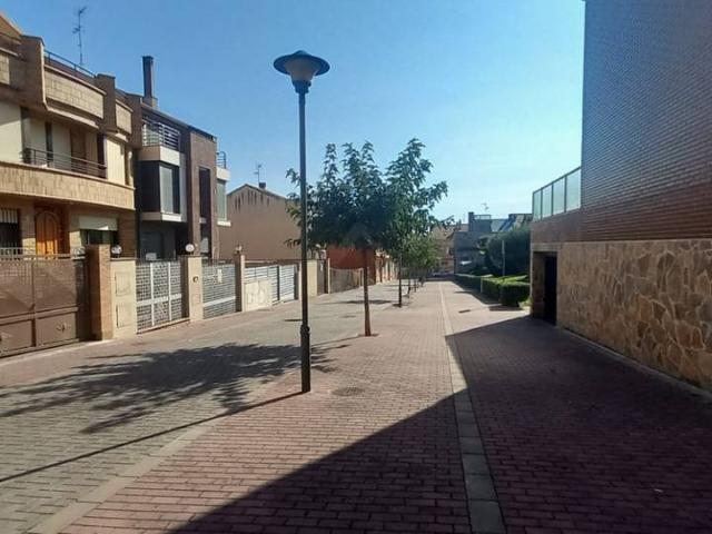 Chalet en venta en Villapatro, Lardero