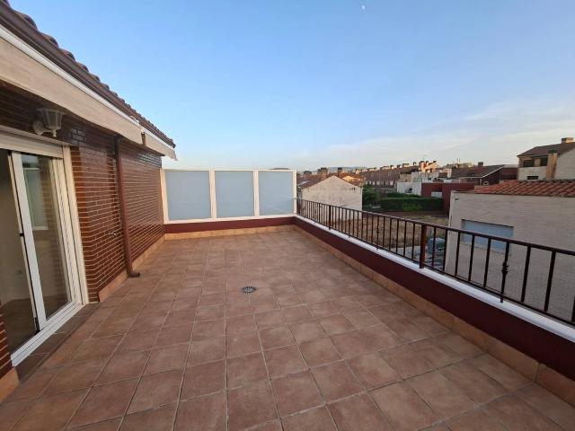 Chalet en venta en Villapatro, Lardero