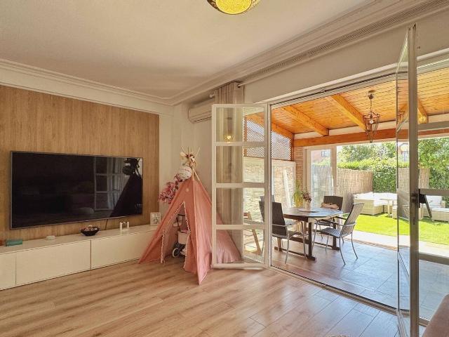 Chalet en venta en Villapatro, Lardero