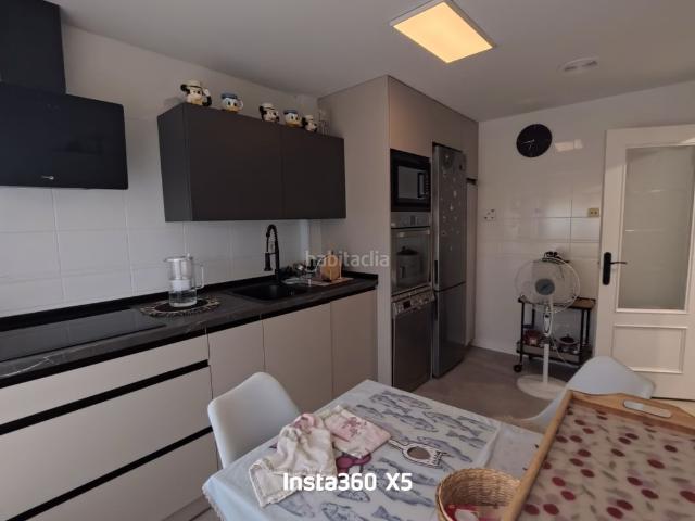 Chalet en venta en Villapatro, Lardero