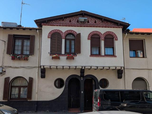 Villa en venta en Getxo, Elexalde