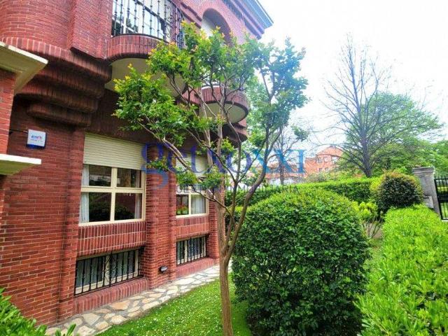 Villa en venta en Getxo, Elexalde