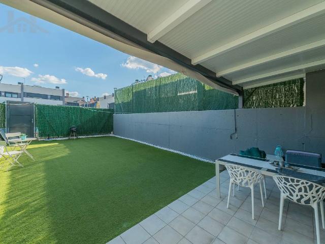 Villa en venta en Arroyomolinos