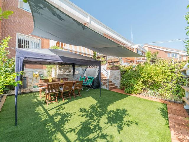 Villa en venta en Arroyomolinos