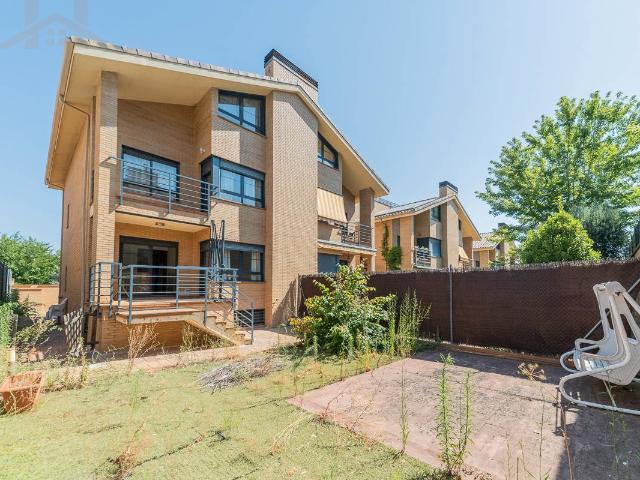 Villa en venta en Arroyomolinos