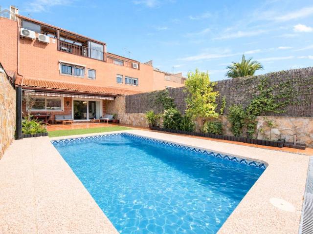 Chalet en venta en Arroyomolinos, Madrid