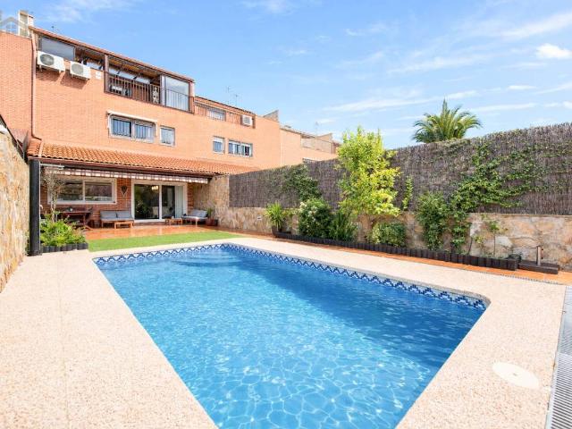 Chalet en venta en Arroyomolinos, Madrid