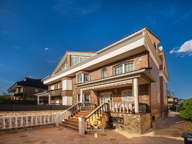 Chalet en venta en Coslada, Madrid