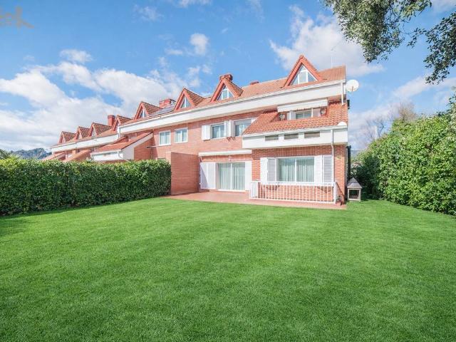 Chalet en venta en Rozas De Puerto Real, Madrid