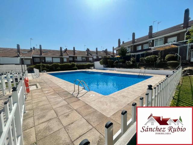 Villa en venta en Las Rozas De Madrid