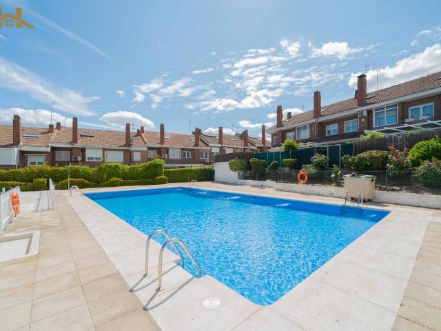 Villa en venta en Las Rozas De Madrid