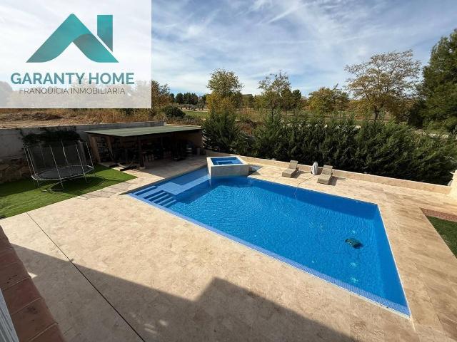 Chalet en venta en Layos, Castilla-La Mancha