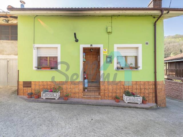 Chalet en venta en El Corraón, Lena