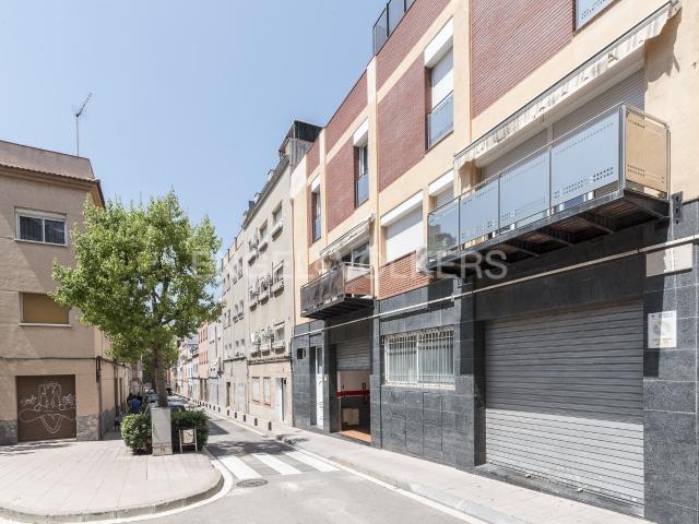 Villa en venta en Sant Joan Despí, Centre
