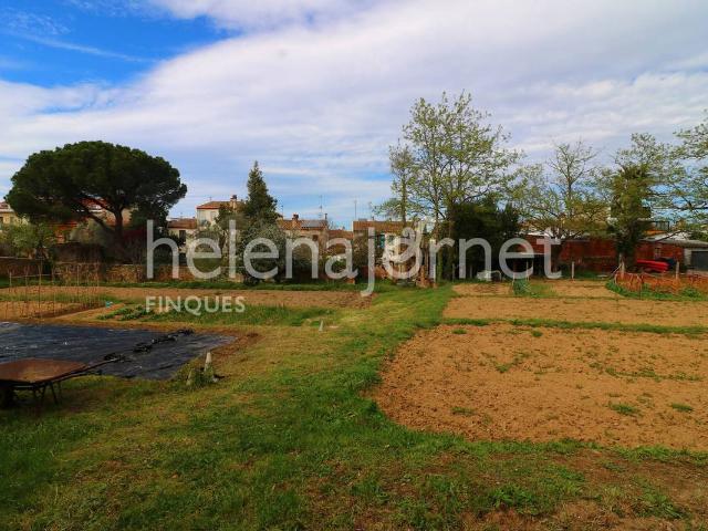 Chalet en venta en Cantallops, Gironès