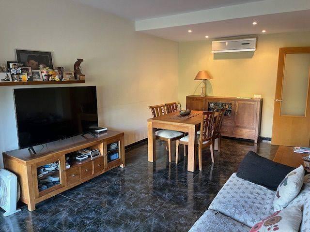 Villa en venta en Llagostera, Cantallops