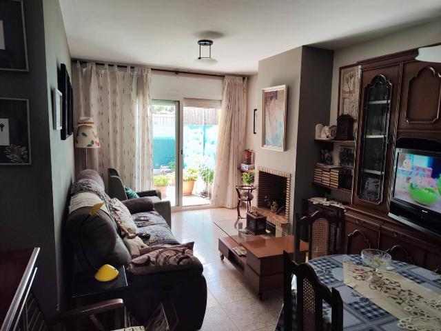 Chalet en venta en Cantallops, Gironès