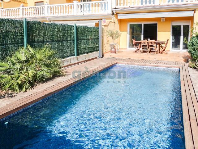 Villa en venta en Llagostera, Fonollerons