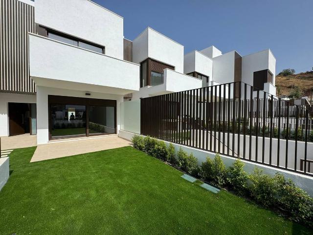 Villa en venta en Rincón De La Victoria