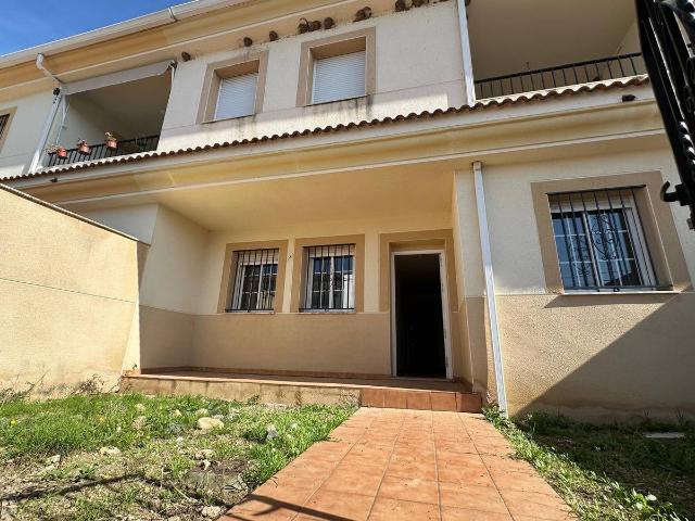Villa en venta en Lobón