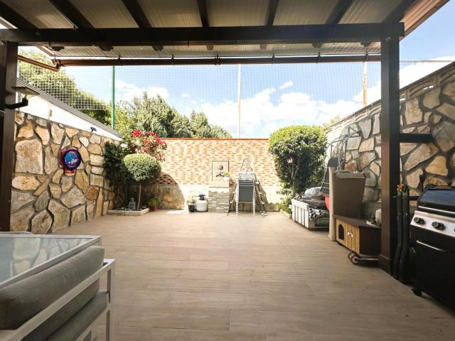 Villa en venta en Loeches