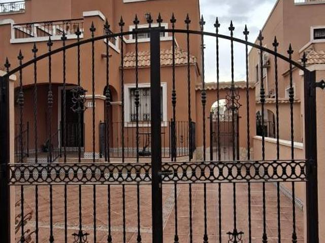 Chalet en venta en Los Montesinos, Alacant / Alicante