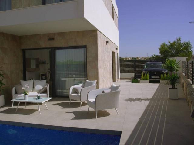 Casa en venta en Los Montesinos