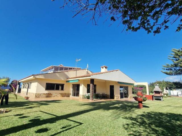 Casa en venta en Los Realejos, La Carrera