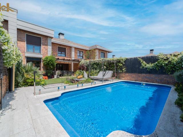 Villa en venta en Majadahonda