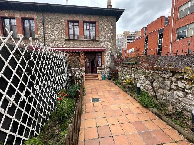 Chalet en venta en Burgos, Castilla y León