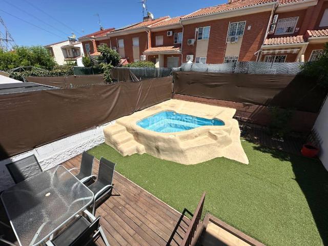 Villa en venta en Arganda Del Rey