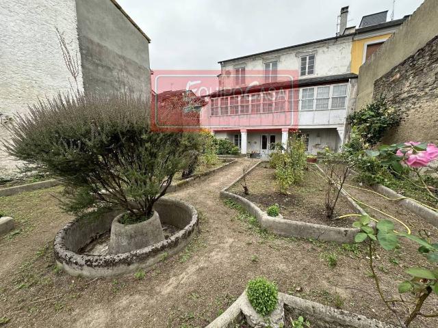 Villa en venta en Lourenzá