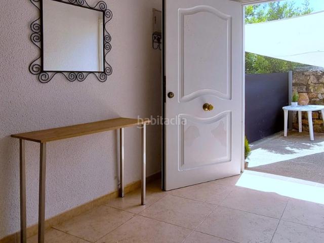 Villa en venta en Lozoyuela-navas-sieteiglesias