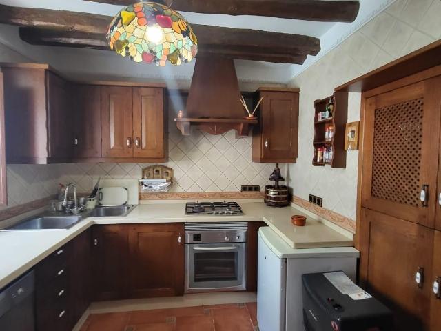 Villa en venta en Macharaviaya