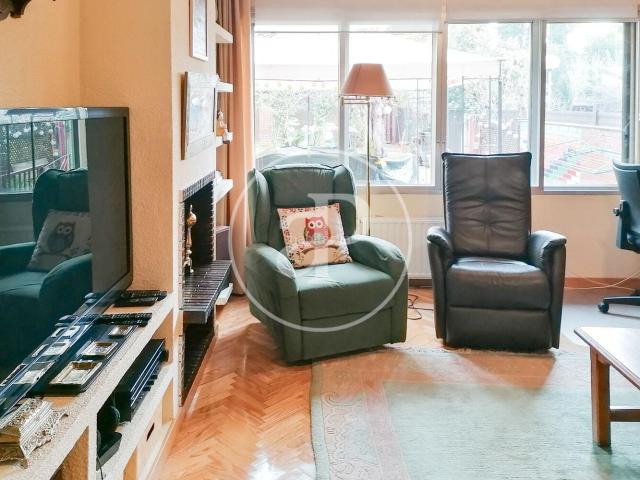 Chalet en venta en Madrid, Cortes