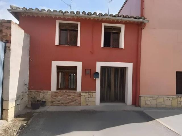 Chalet en venta en Madrigal Del Monte, Castilla y León