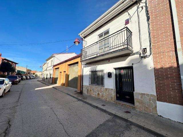 Villa en venta en Marchamalo