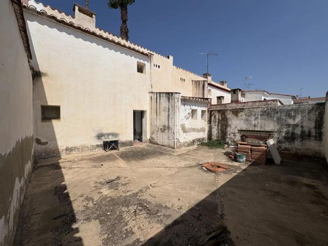 Chalet en venta en Marines, València / Valencia