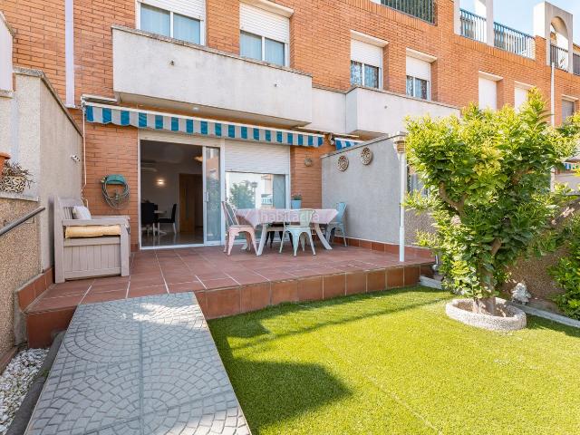 Chalet en venta en Pou del Merlí, Baix Llobregat