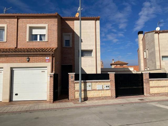 Villa en venta en Matapozuelos