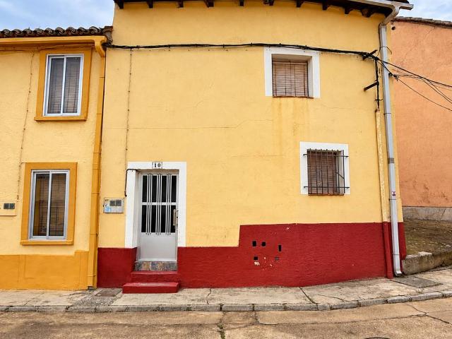 Chalet en venta en Melgar de Abajo, Valladolid