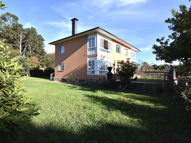 Chalet en venta en O Cruceiro, O Real