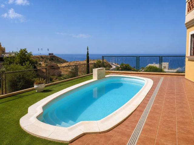 Chalet en venta en Capuchinos, La Axarquía