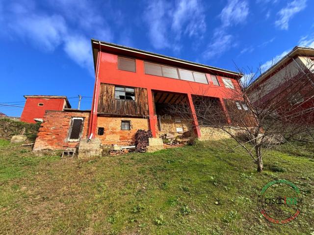 Chalet en venta en Mieres, Asturias