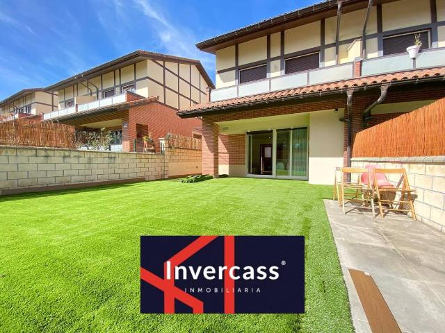 Chalet en venta en Casco Histórico, Castro-urdiales