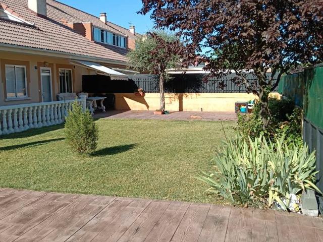 Villa en venta en Mojados