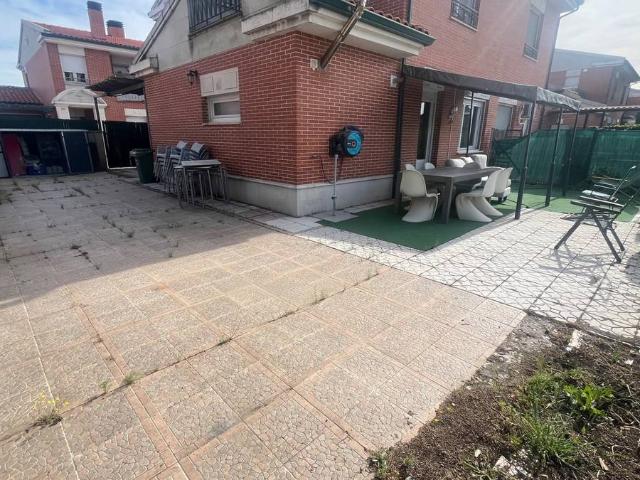 Chalet en venta en Mojados, Castilla y León